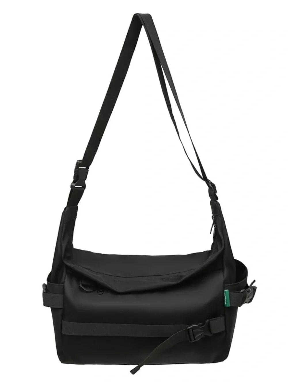 Made of lightweight waterproof scratch-proof nylon fabric to keep items dry.